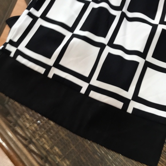 Dress - Picture 4 of 6